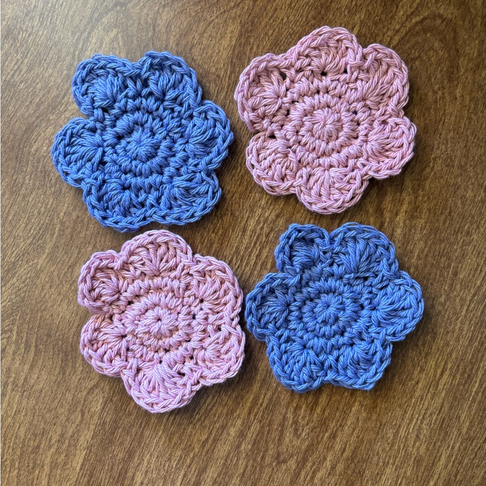 Handmade Crochet Face Scrubber Set With Bag - Picture 6 of 7